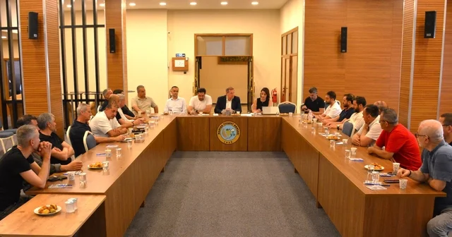 Başkan Özkasap tan zeytinyağı sektörüne birlik ve modernizasyon çağrısı Manisa Haberleri