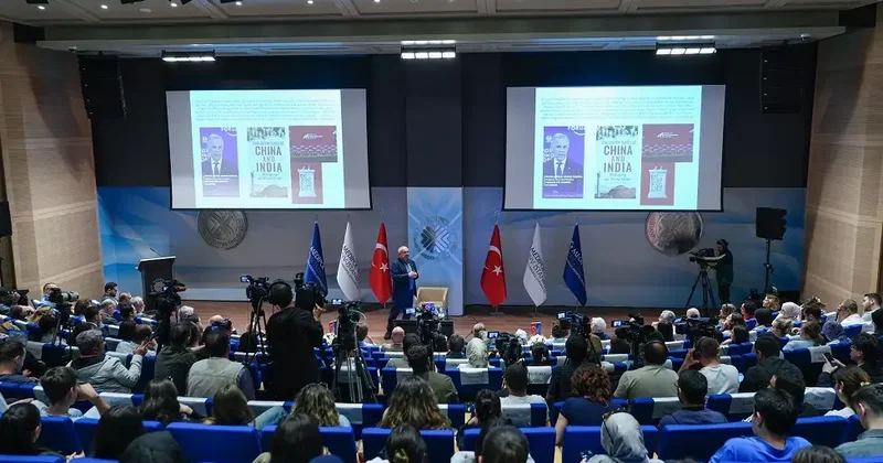 Medipol de tarih konuşmaları serisi başladı
