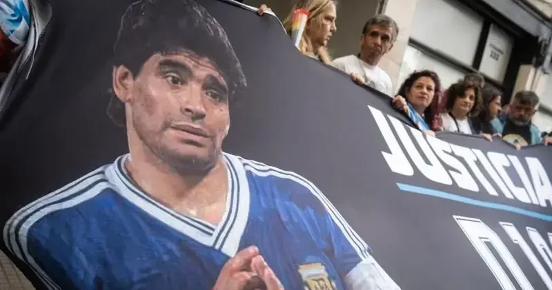 Maradona’nın ölümüne ilişkin yürütülen davada iki doktor hakim karşısına çıktı