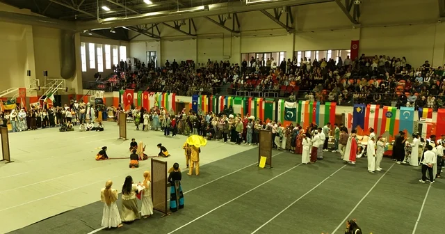 Kastamonu Üniversitesi nde düzenlenen Gençlik Festivali farklı kültürleri buluşturdu Kastamonu Haberleri