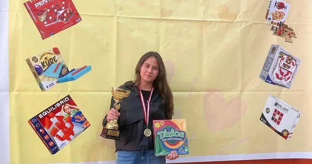 İmam Hatipli kız öğrenci ilçeye birincilik ile döndü Zonguldak Haberleri