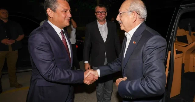 CHP’de Özgür Özel’e ‘gizli’ darbe: 20 belediye başkanı Kılıçdaroğlu ile ne görüştü? VİDEO İZLE