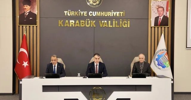 Karabük te muhtarlara hizmet içi eğitim toplantısı yapıldı Karabük Haberleri