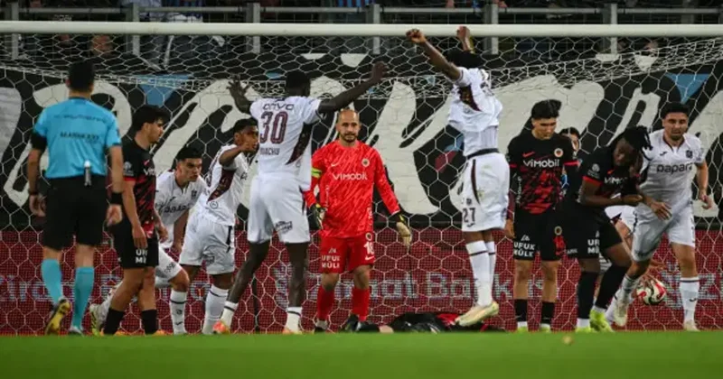 Zafer golü 90+3 te geldi! Türkiye Kupası nda finalin adı belli oldu