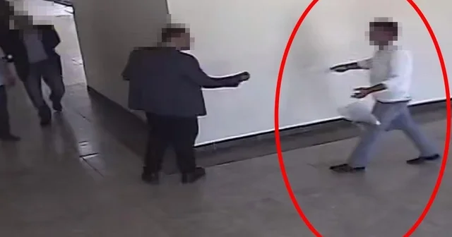 Sivrihisar Belediye Başkanı Dökmeci ye yumruklu saldırı; 1 yaralı, 1 gözaltı Eskişehir Haberleri