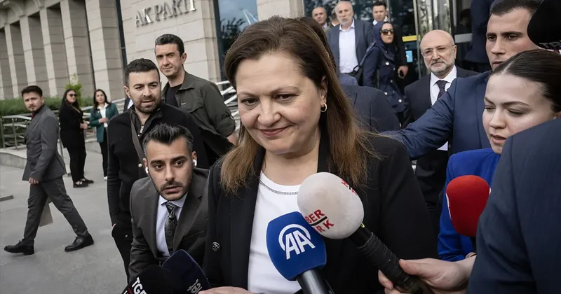 Burcu Köksal dan olay Özgür Özel iddiası: Gecenin hangi saatinde ne yazacağı belli olmuyordu