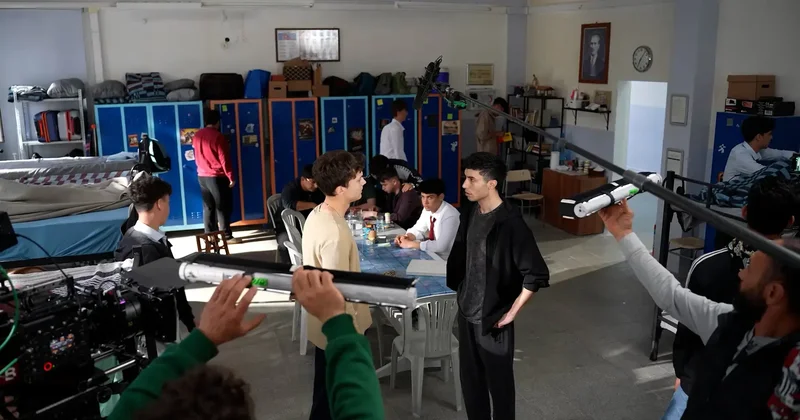 Daha 17’nin afiş çekiminden teaser yayınlandı