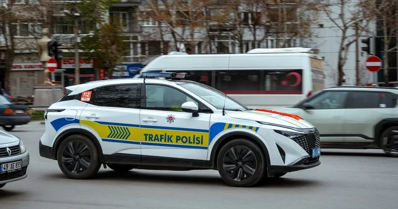 Her gün gördüğümüz polis araçlarının neden mavi beyaz olduğu açığa çıktı Sözcü Gazetesi