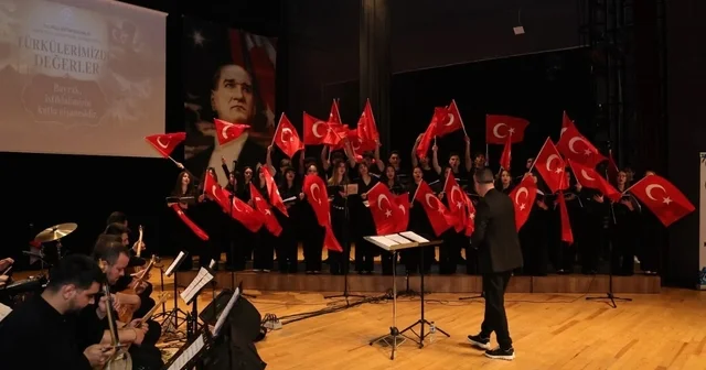 Kütahya da Türkülerimizde Değerler konseri sanatseverlerden tam not aldı Kütahya Haberleri