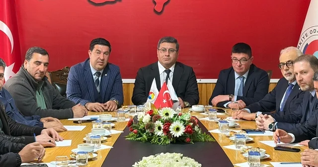 Kars TSO da kritik zirve: Gündemde yatırım, ticaret ve Kars Bakü uçuşları vardı Kars Haberleri
