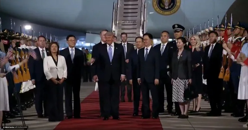 Çin e giden Donald Trump ı mest eden karşılama