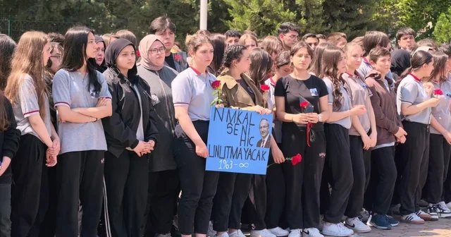 Vefat eden okul müdürü için veda töreni düzenlendi Bursa Haberleri