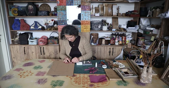 Çöpe gidecek karton ve camları ileri dönüşümle tasarlayarak yeni eşyalar yapıyor Sinop Haberleri