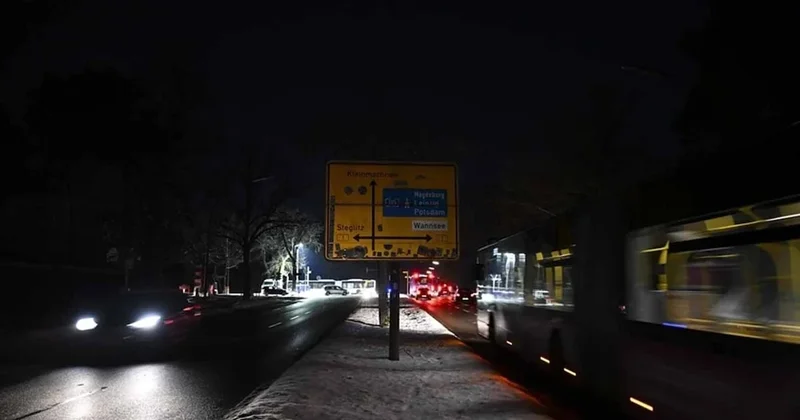 Küresel elektrik kesintisi uyarısı yapıldı: Küçük büyük tüm ülkeler etkilecek Sözcü Gazetesi