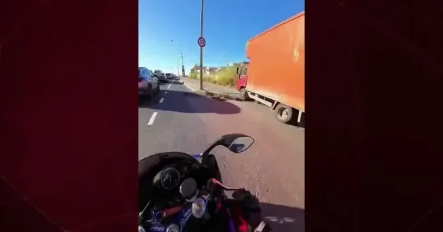 Trafikte pes dedirten anlar: Böyle utanmazlık yok! Sen ne yapıyorsun ya!?