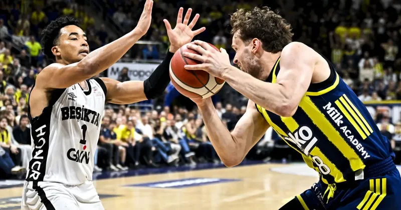 Beşiktaş, Fenerbahçe yi şampiyonluk aşkına devirdi