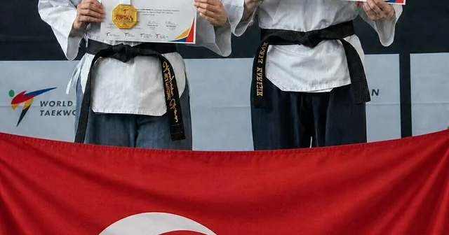İzmirli tekvandocu çift, Londra dan şampiyon döndü İzmir Haberleri