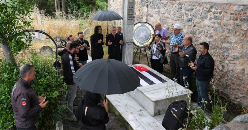 Beşiktaş ta Şeref Bey kabri başında anıldı