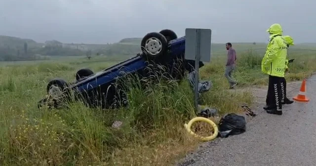 Takla atan otomobildeki aynı aileden 4 kişi yaraladı Çorum Haberleri
