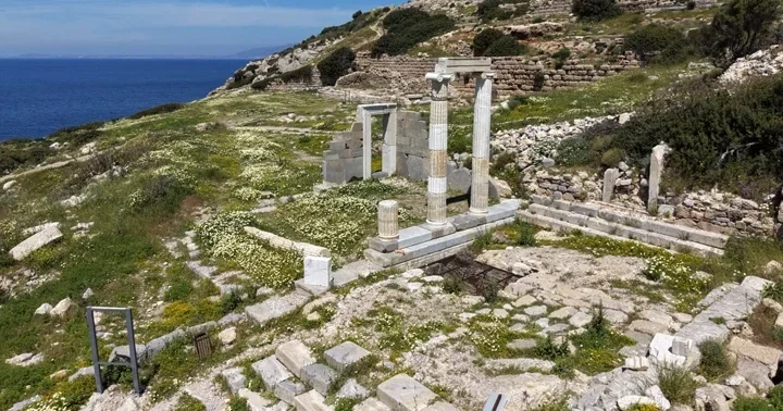 Bakan Ersoy: Knidos’ta tarihî dokuyu koruyan önemli bir düzenlemeyi tamamladık