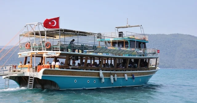 Muğla Büyükşehir Belediyesi şehit aileleri ve gazileri tekne gezisi düzenledi Muğla Haberleri