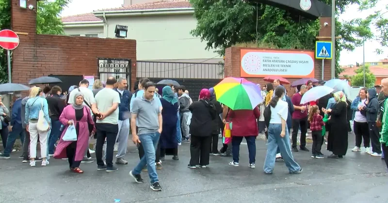 LGS Maratonu başladı; öğrenciler kadar veliler de heyecan yaşadı