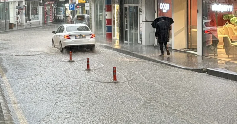 Kırşehir de sağanak, sel ve su baskınlarına neden oldu! Valilikten açıklama