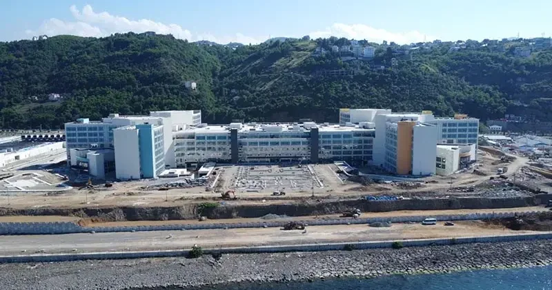 AK Parti li Karaismailoğlu: Yıl sonuna doğru Trabzon Şehir Hastanesi ni açmayı hedefliyoruz