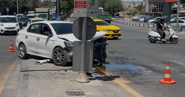 Gaziantep te zincirleme kaza: 3 araç hasar gördü Gaziantep Haberleri Habertürk Yerel Haberler