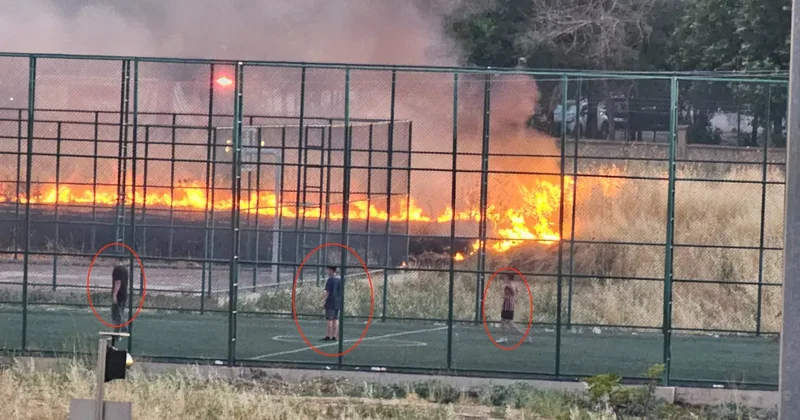 Yangın devam ederken futbol oynadılar! Bilinçsizlik kamerada