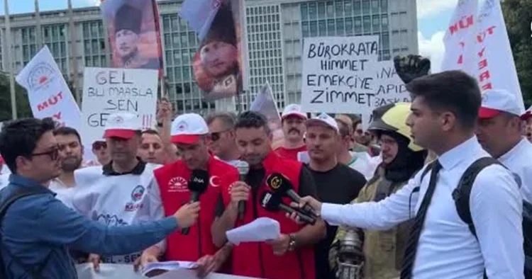 İBB çalışanlarından Saraçhane de protesto