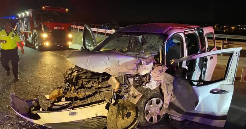 Malatya da hafif ticari araç otomobille çarpıştı: 5 yaralı