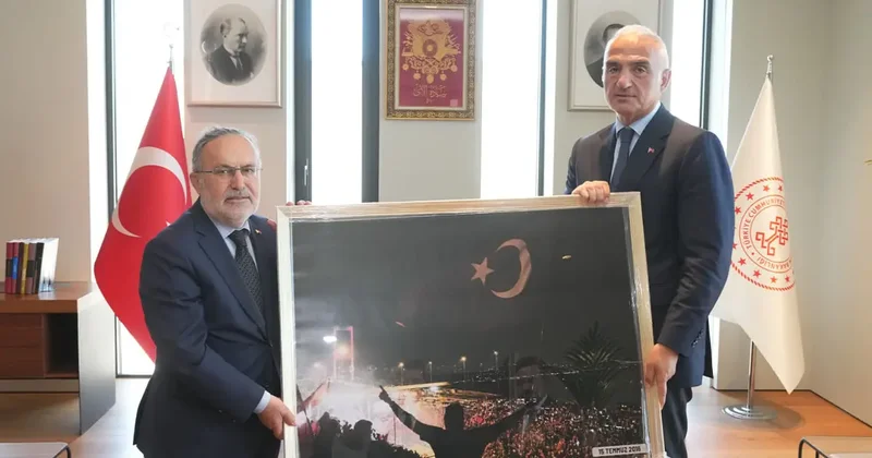 Bakan Ersoy, 15 Temmuz derneği heyetini ağırladı