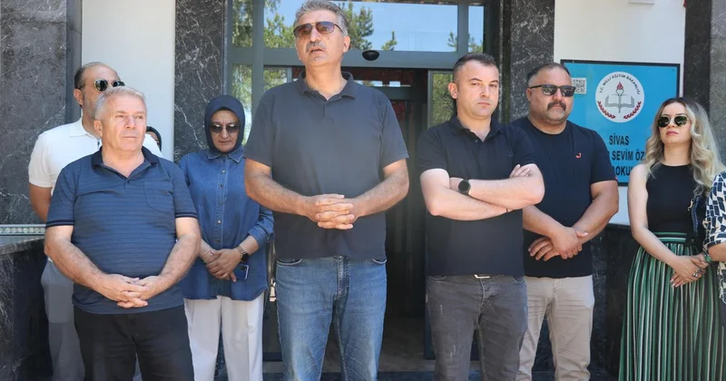 Gözde eğitim kurumu konkordato ilan etti: Veliler okul önünde toplandı