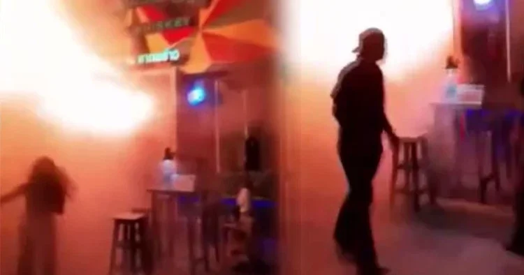 Tayland’da facia! Eğlence mekanında yangın: En az 27 ölü