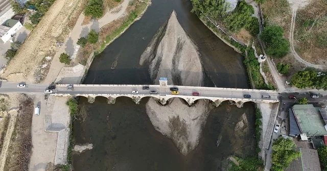 Tunca Nehri alarm veriyor: Sular çekildi, kirlilik gün yüzüne çıktı Edirne Haberleri Habertürk Yerel Haberler