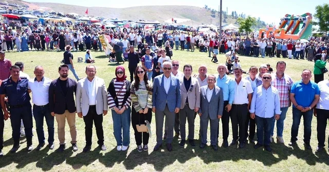 1830 Rakımda şenlik 89. geleneksel Kardüz Yayla Şenlikleri yapıldı Düzce Haberleri Habertürk Yerel Haberler