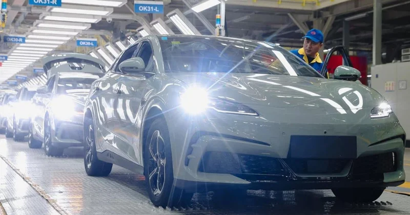 Dünyaca ünlü otomotiv devinden tarihi hata! 1265 müşteriye yanlış araç satıldı