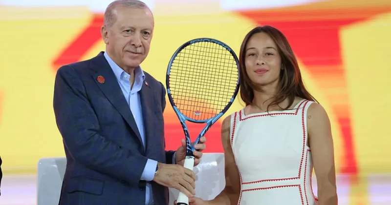 Zeynep Sönmez tarihe geçti! Türk tenisinde bir ilk