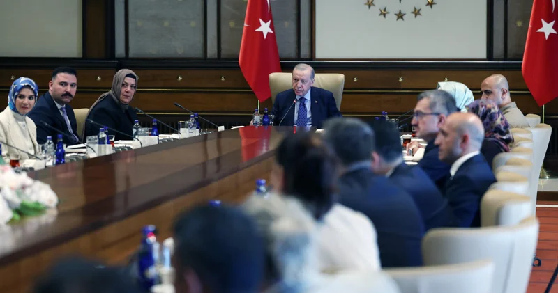 Cumhurbaşkanı Erdoğan, Ankara’daki Külliye’de şehit aileleri ve gazileri kabul etti Son dakika haberleri