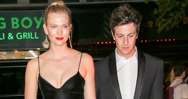 Karlie Kloss un eşi Joshua Kushner, Bob Iger ile birlikte Los Angeles Lakers takımını satın aldı