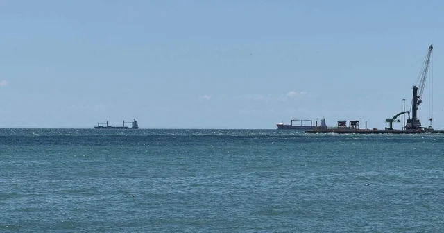 Tekirdağ da fırtına; eğitim uçuşları iptal, 3 ilçede denize girmek yasak Tekirdağ Haberleri Habertürk Yerel Haberler