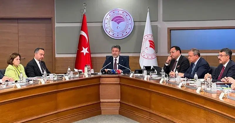 Bakan Yumaklı: Bazen çok az, bazen de çok fazla suyla mücadele etmek zorunda kalacağız