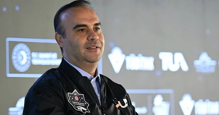 Bakan Kacır: Türkiye uzaya bağımsız erişecek