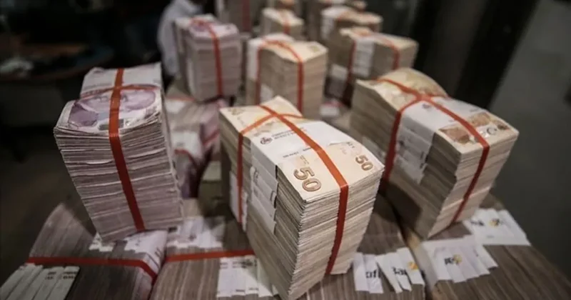Bankalarda dikkat çeken tablo! Mevduata ilgi giderek artıyor, tüketici kredileri geriledi