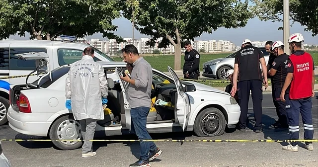 Kırmızı ışıkta bekleyen otomobildekilere saldırı; 1 ölü, 2 yaralı Şanlıurfa Haberleri Habertürk Yerel Haberler