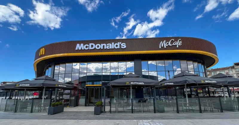 McDonald’s Türkiye, 2 bin 350 kişiye daha istihdam sağladığını duyurdu