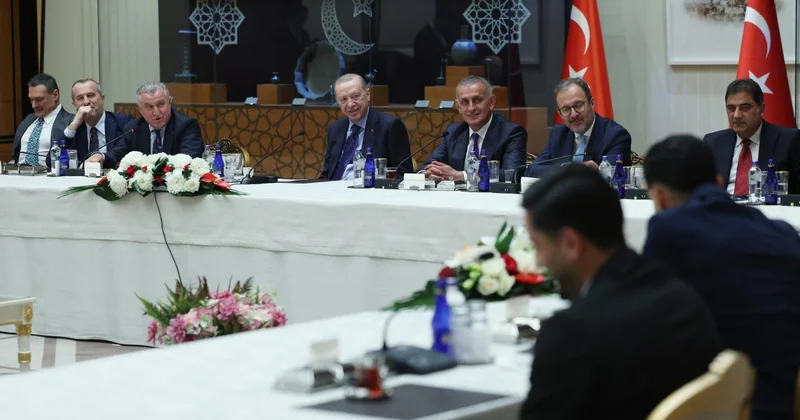 Cumhurbaşkanı Erdoğan, Süper Lig e yükselen takımları kabul etti