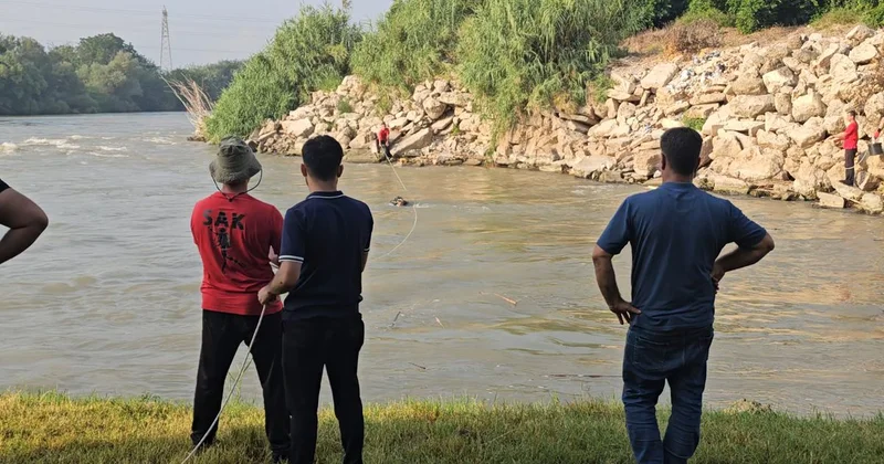 Ceyhan Nehri nde İki Çocuk Kayboldu