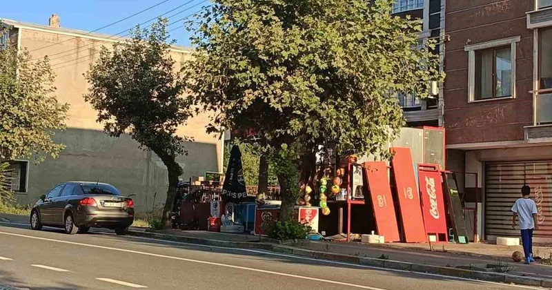Kocaeli de Genç Kız Otomobil Çarpması Sonucu Ağır Yaralandı